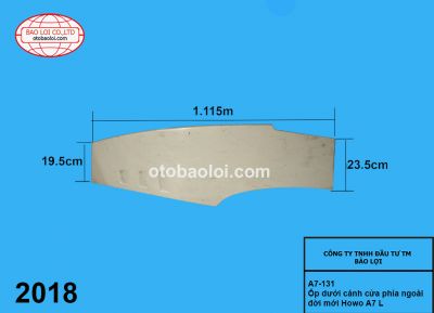 Ốp dưới cánh cửa phía ngoài đời mới Howo A7 L