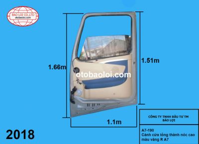 Cánh cửa tổng thành nóc cao màu vàng R A7