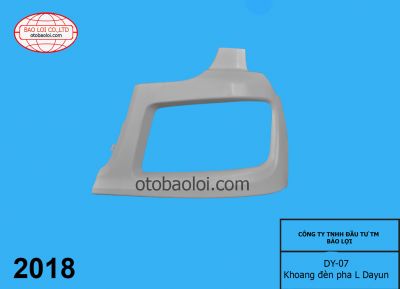 Khoang đèn pha L Dayun