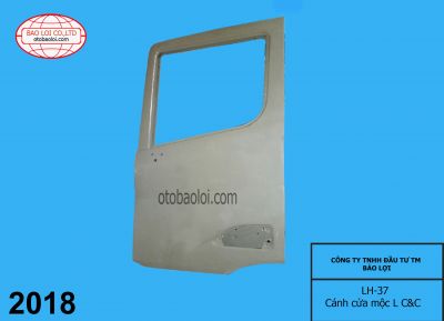 Cánh cửa mộc  L C&C