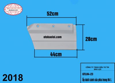 Ốp dưới cánh cửa phía trong H4 L