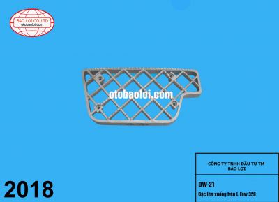 Bậc lên xuống trên L Faw 320