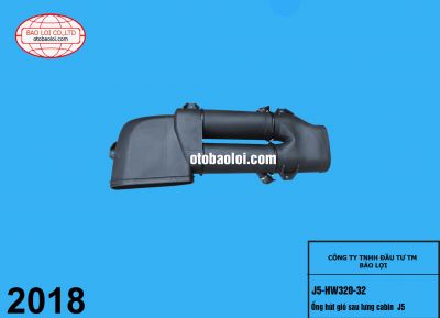 Ống hút gió sau lưng cabin  J5