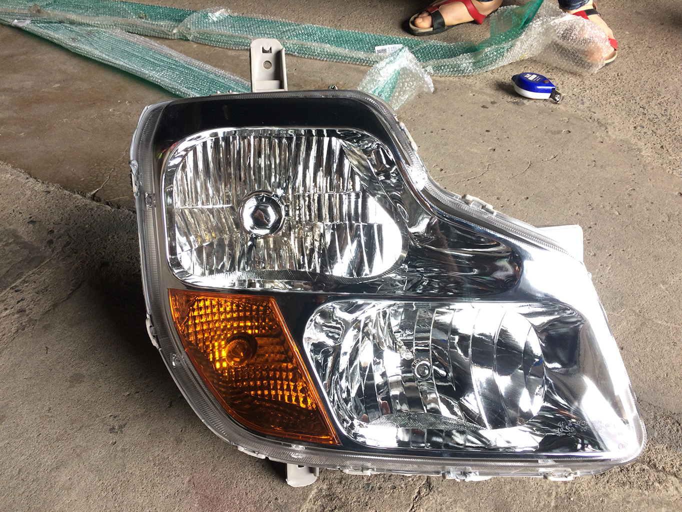 Đèn pha loại đẹp DF Thiên Long R