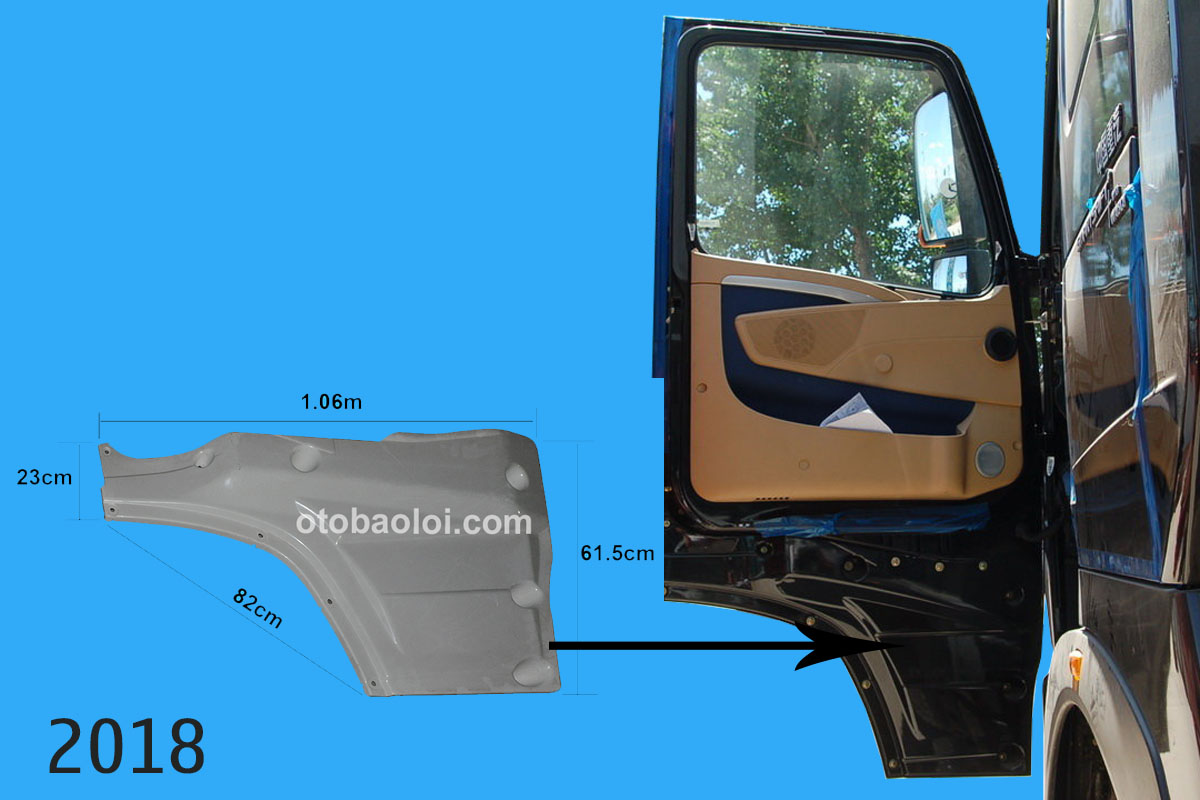 Ốp dưới cánh cửa phía trong  L Howo A7