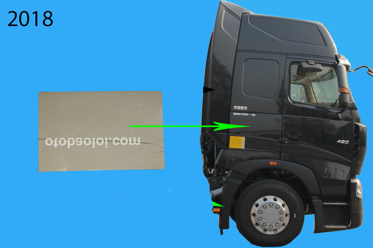 Cốp đồ sau cánh cửa R Howo A7