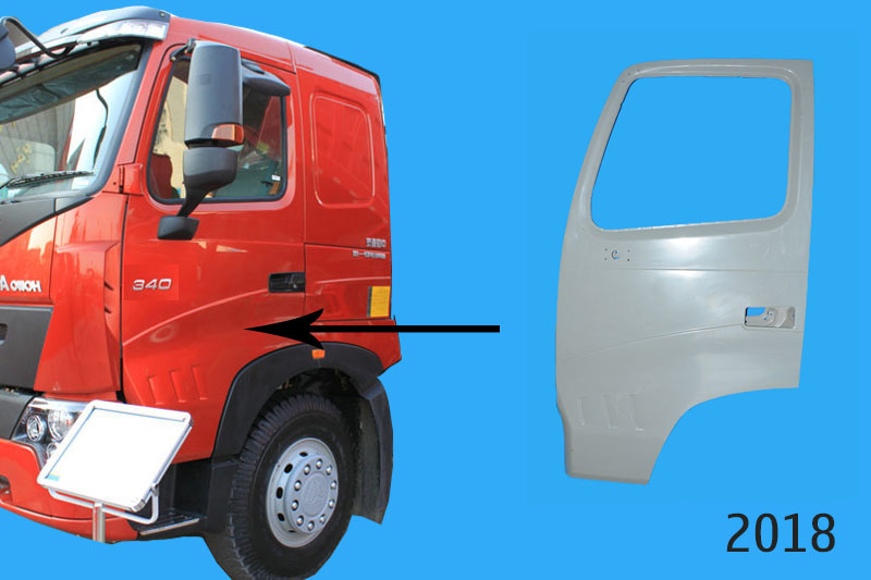 Cánh cửa tổng thành nóc thấp màu vàng L A7