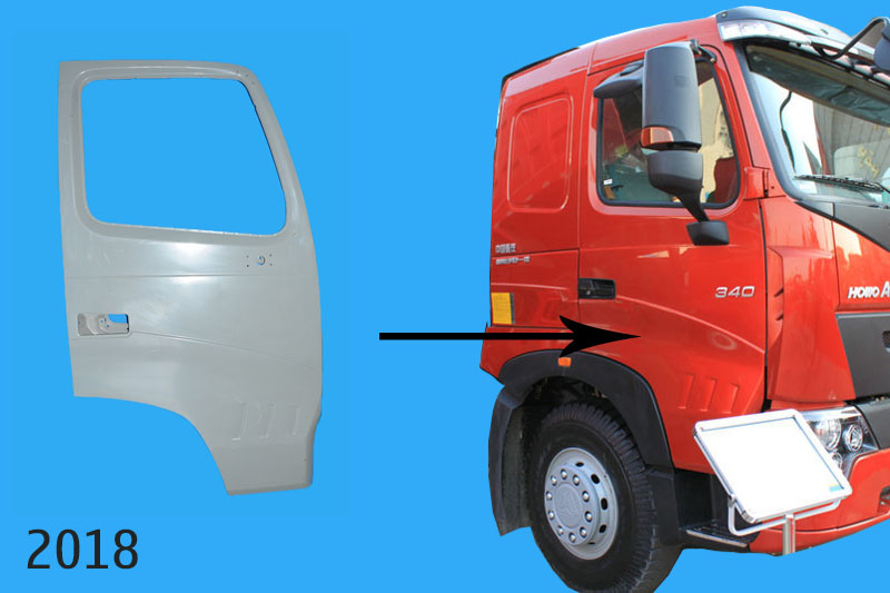 Cánh cửa tổng thành nóc thấp màu vàng R A7