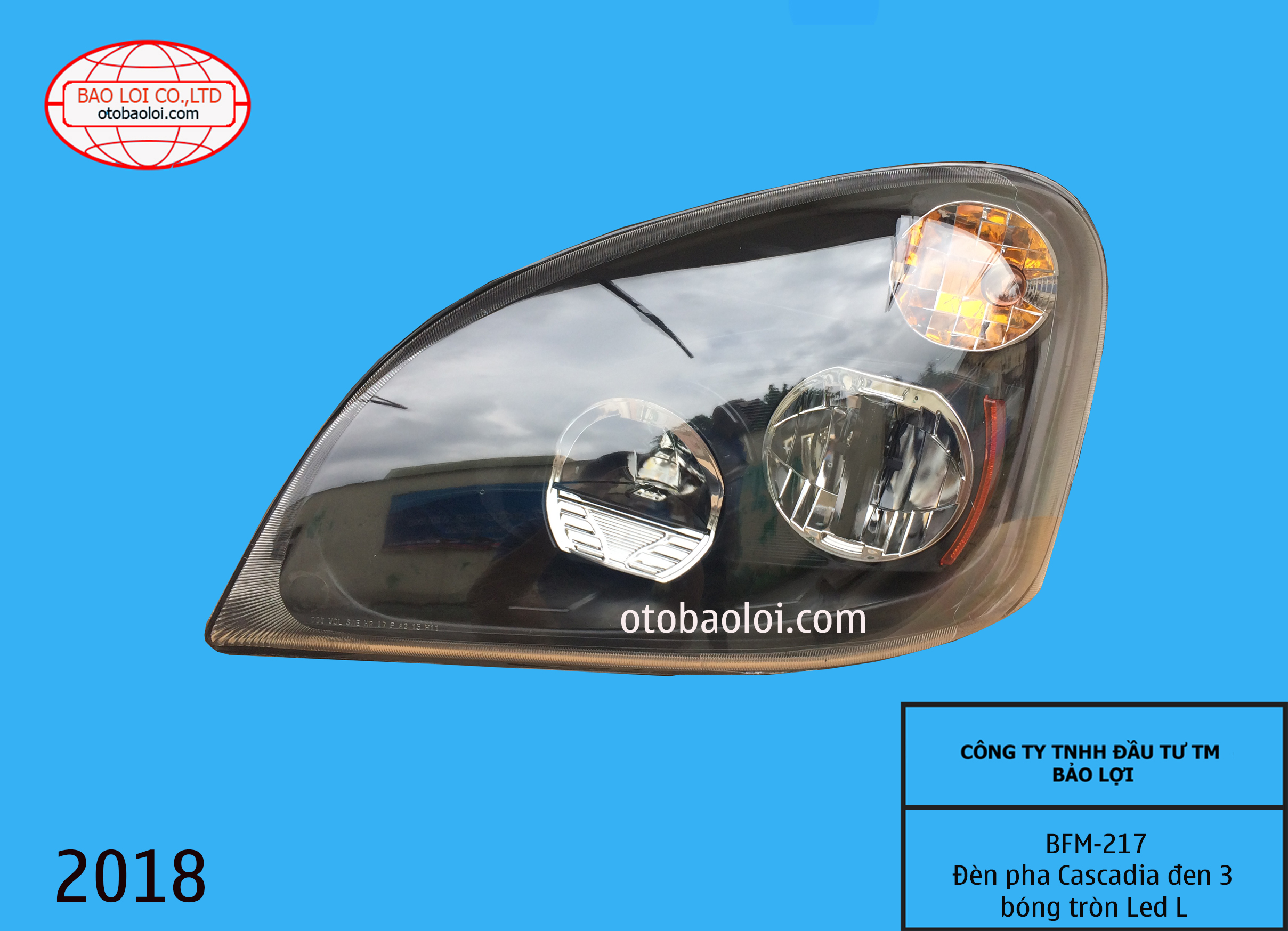 Đèn pha Cascadia đen 3 bóng tròn Led L