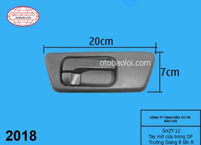 Tay mở cửa trong DF Trường Giang 8 tấn R