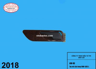 Tay mở cửa trong FAW 4252 L