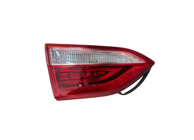 đèn hậu trong i10 sedan L