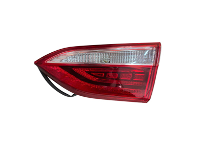 đèn hậu trong i10 sedan R